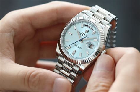 do you have to wind a rolex watch|watch winder settings for rolex.